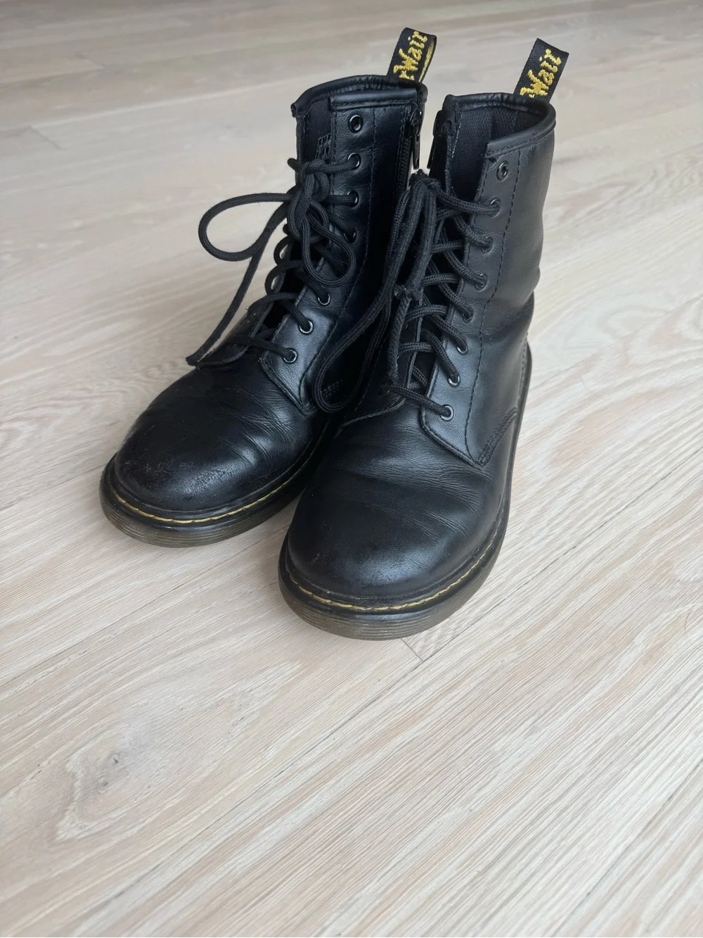 Dr. Martens Women's Black Leather Lace-Up Boots size 5